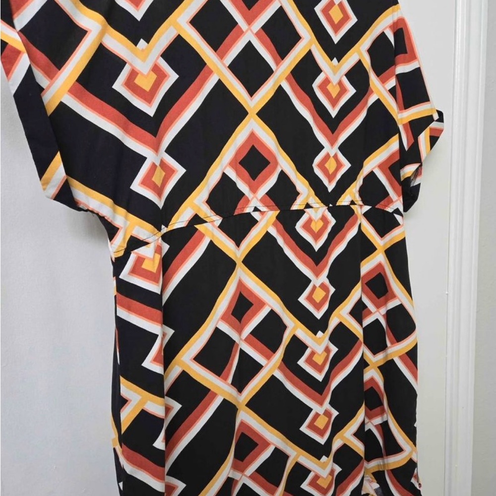 Geometric Patterned Button-Up Dress - Picture 7 of 10